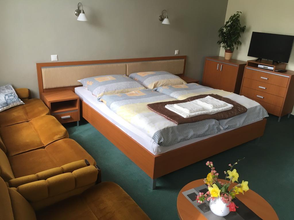 Apartmán Darmon Piest'any Exterior foto